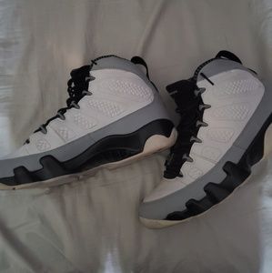 Retro 9 Baron Size 10